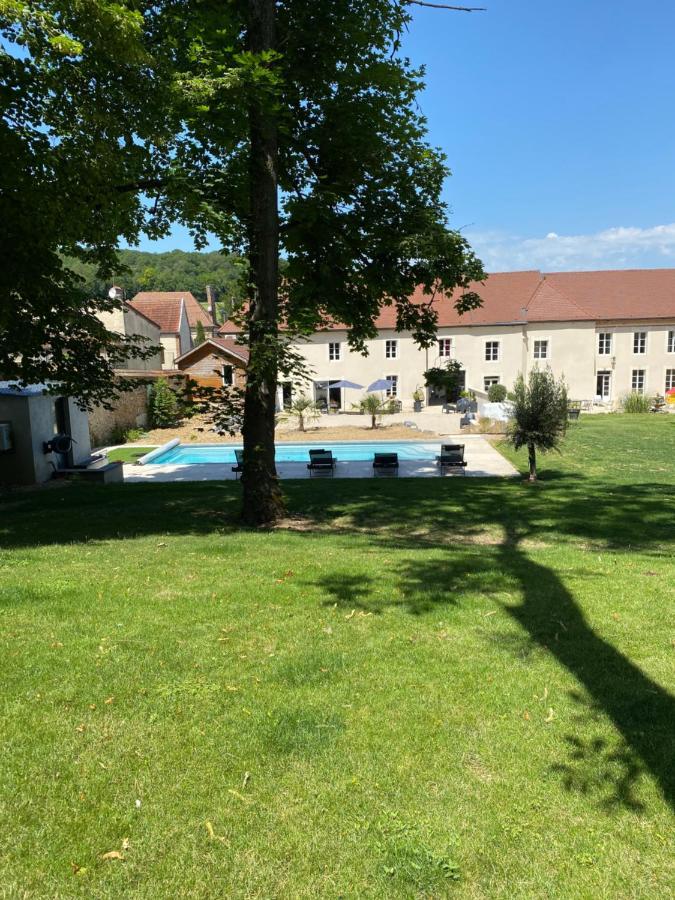 Le Domaine Des Sources Bed and Breakfast Saint-Martin-dʼAblois Eksteriør billede