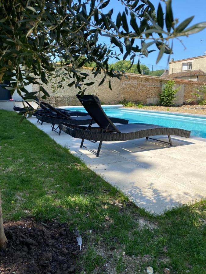 Le Domaine Des Sources Bed and Breakfast Saint-Martin-dʼAblois Eksteriør billede