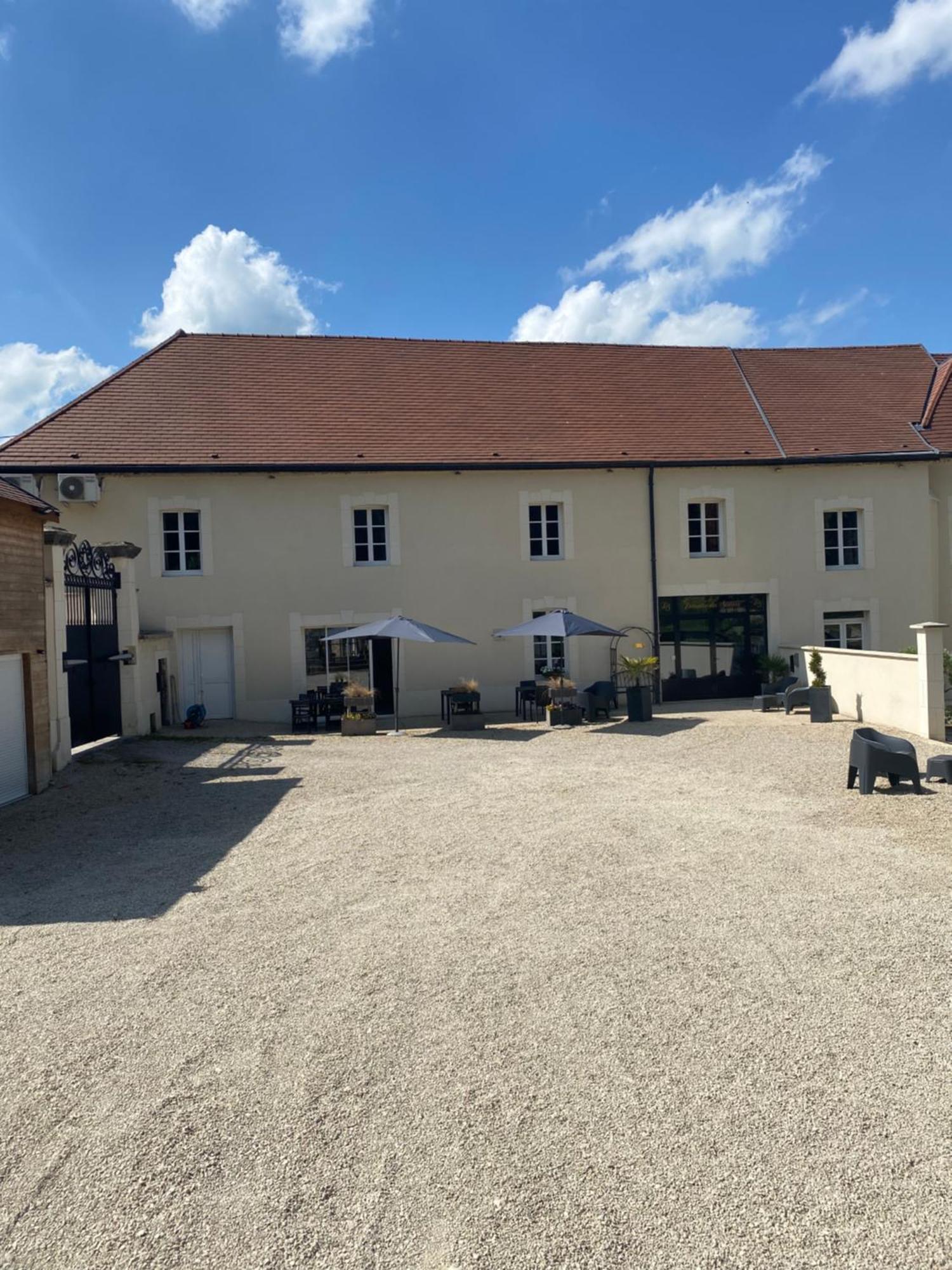 Le Domaine Des Sources Bed and Breakfast Saint-Martin-dʼAblois Eksteriør billede